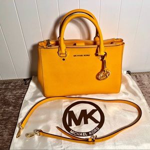 Authentic Michael Kors Orange Handbag Purse NWOT